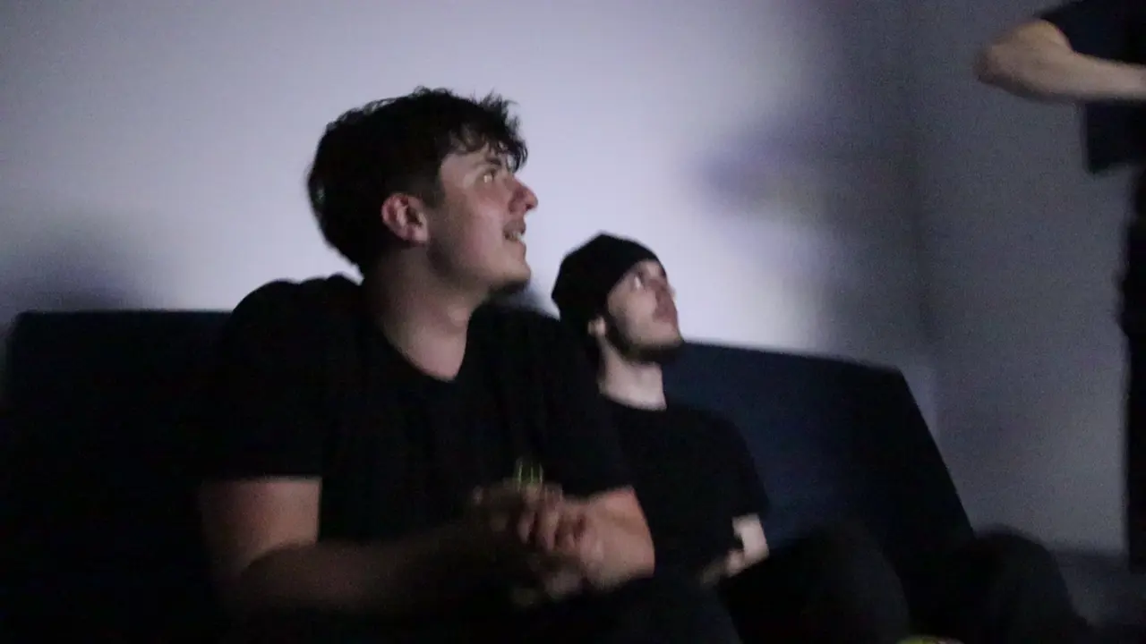 La vidéo avec une vibe un peu là